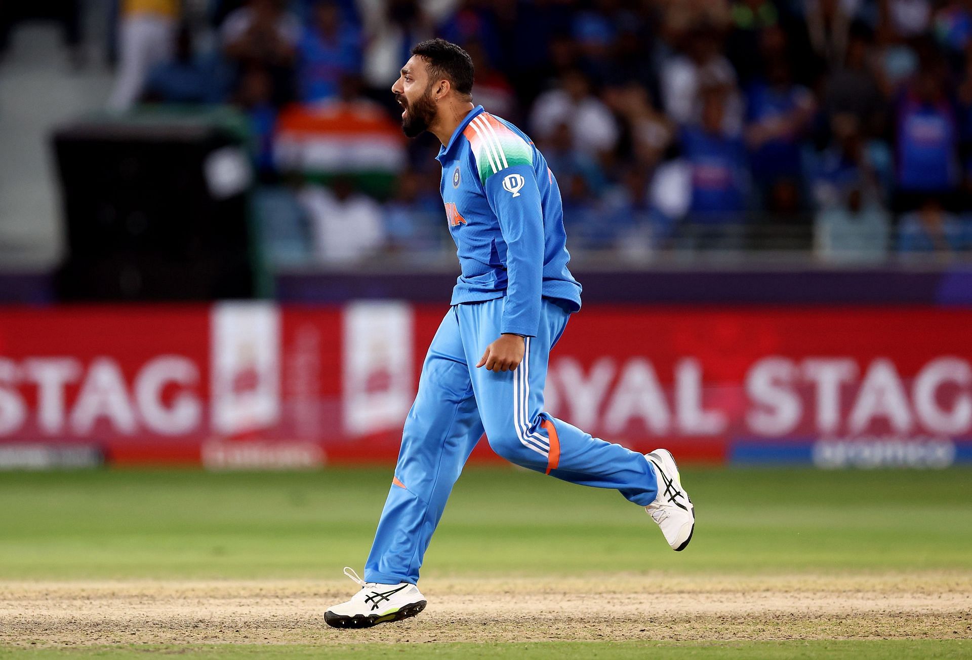 Varun Chakaravarthy celebrates a wicket during the 2025 Champions Trophy. (Image Credits: Getty Images